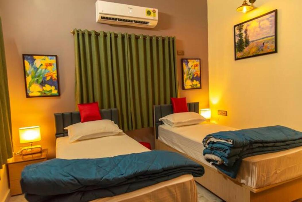 J'S Nest Hotell Calcutta Exteriör bild