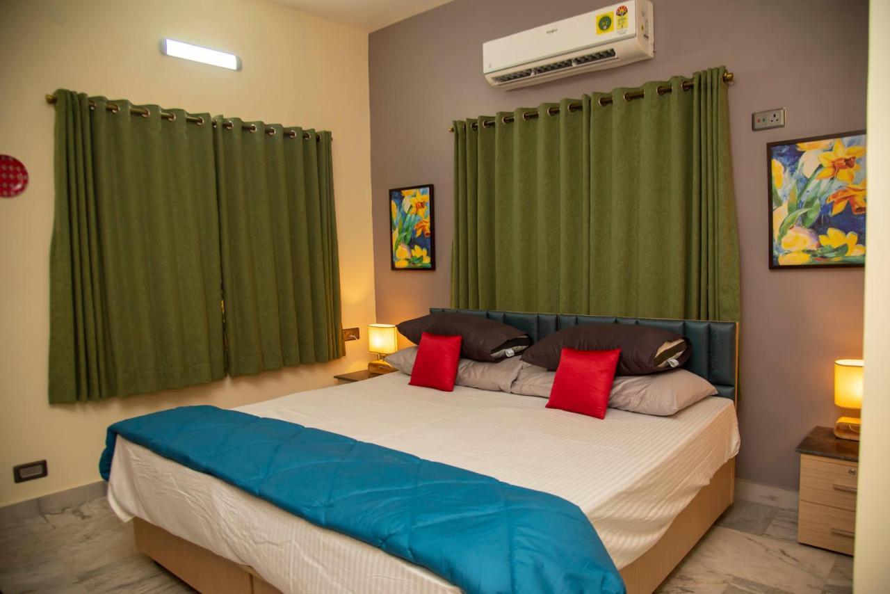 J'S Nest Hotell Calcutta Exteriör bild