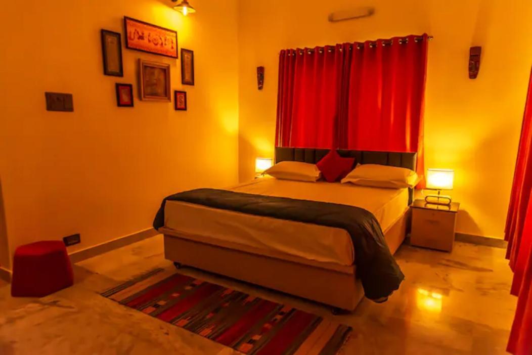 J'S Nest Hotell Calcutta Exteriör bild