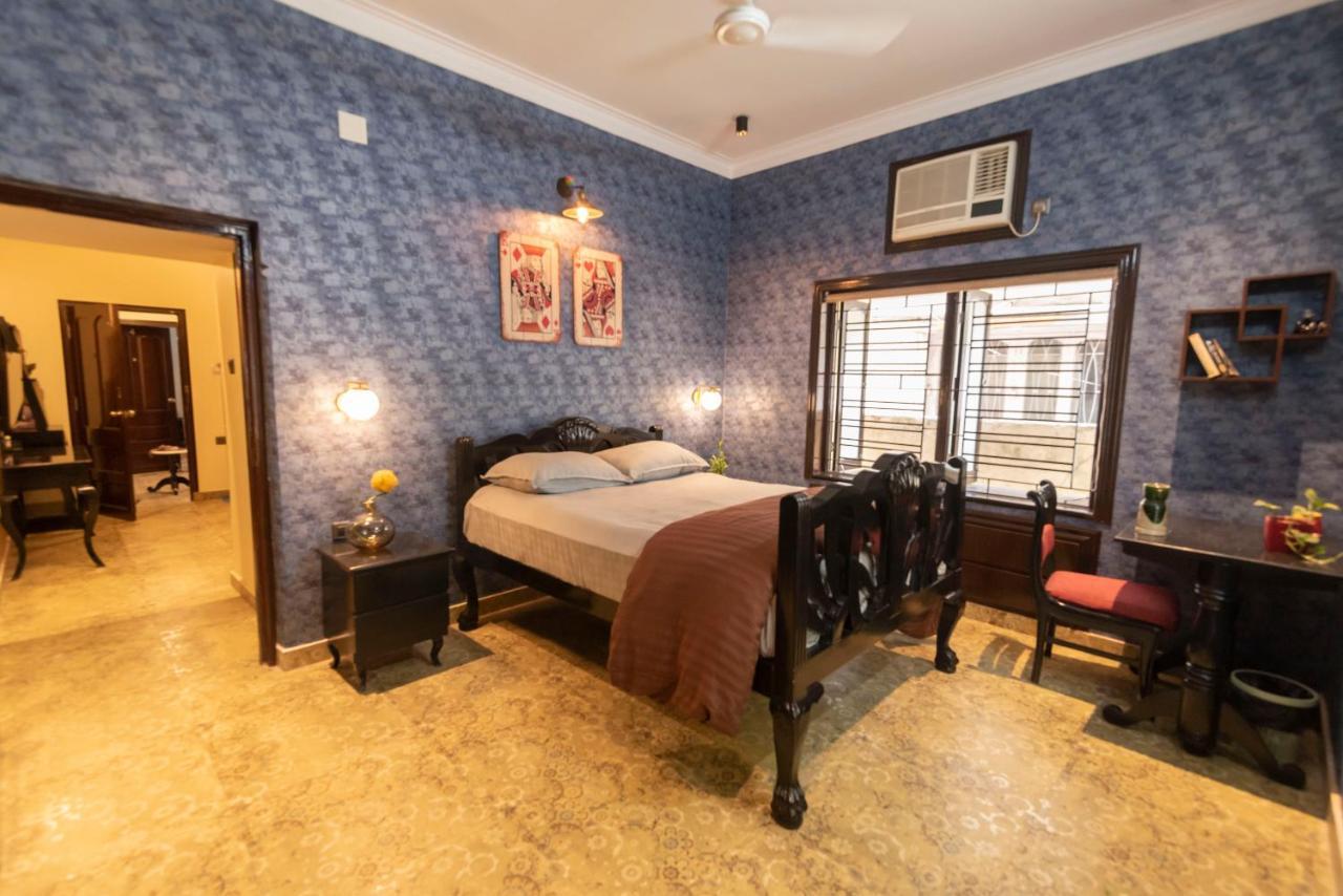 J'S Nest Hotell Calcutta Exteriör bild