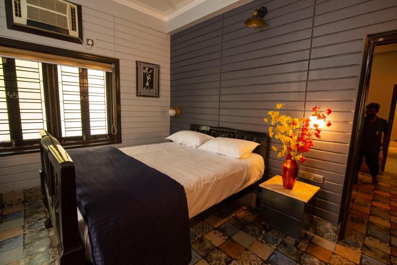 J'S Nest Hotell Calcutta Exteriör bild