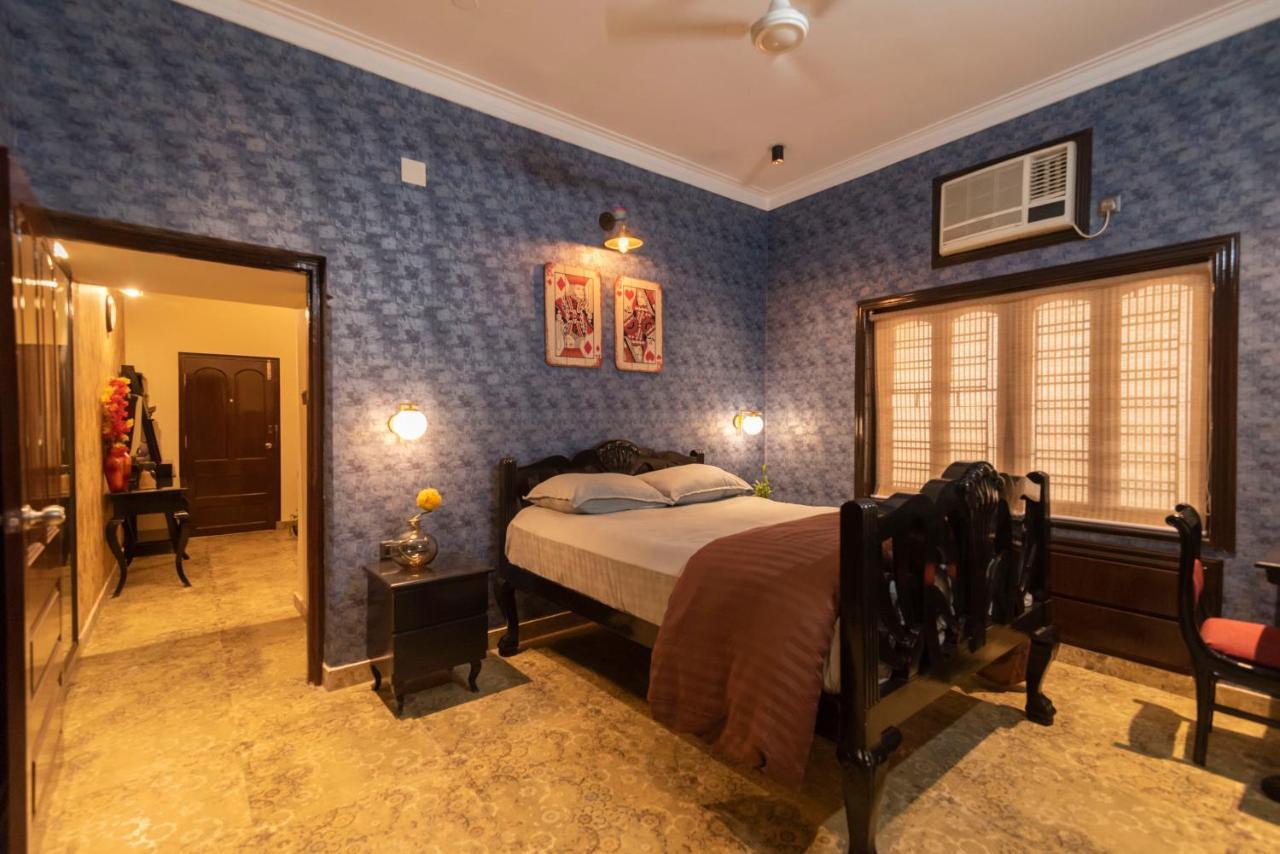 J'S Nest Hotell Calcutta Exteriör bild