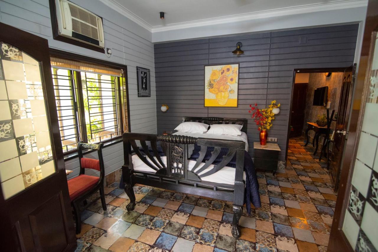 J'S Nest Hotell Calcutta Exteriör bild